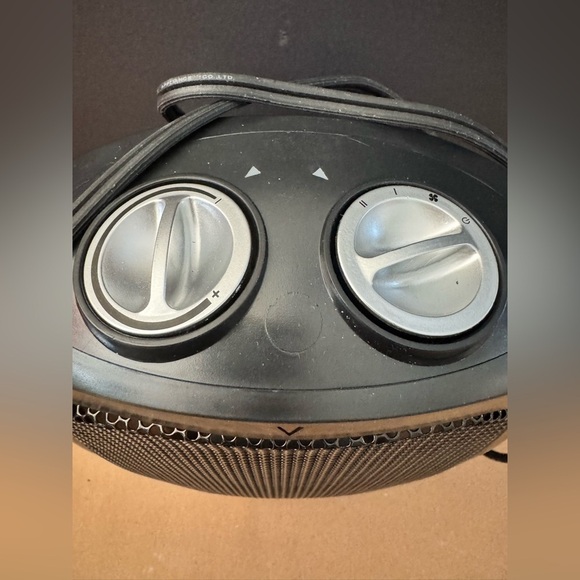 New Black + Decker Portable Space Heater Room Space Heater With Carrying Handle - Picture 4 of 6